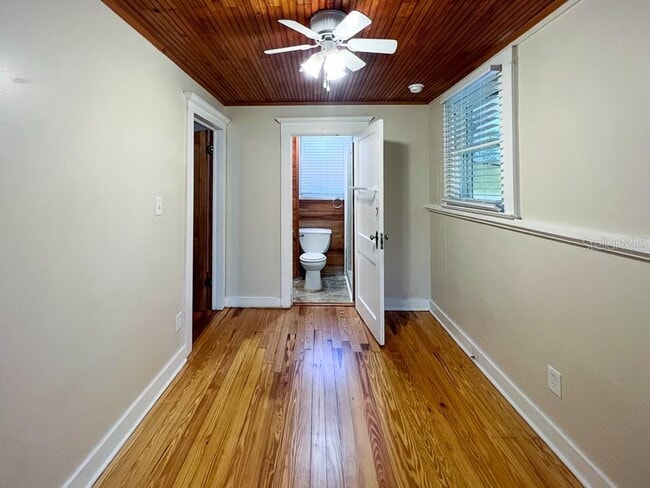 Building Photo - 115 NW 7th Terrace