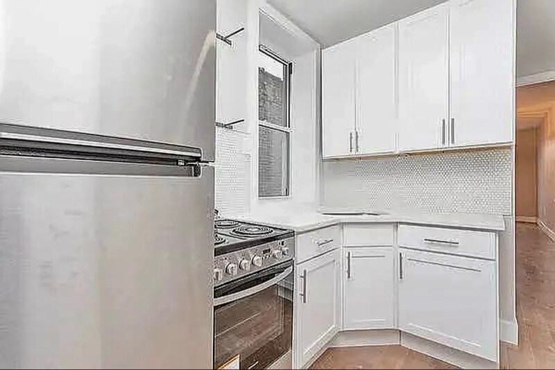 Building Photo - 206 Sumpter St