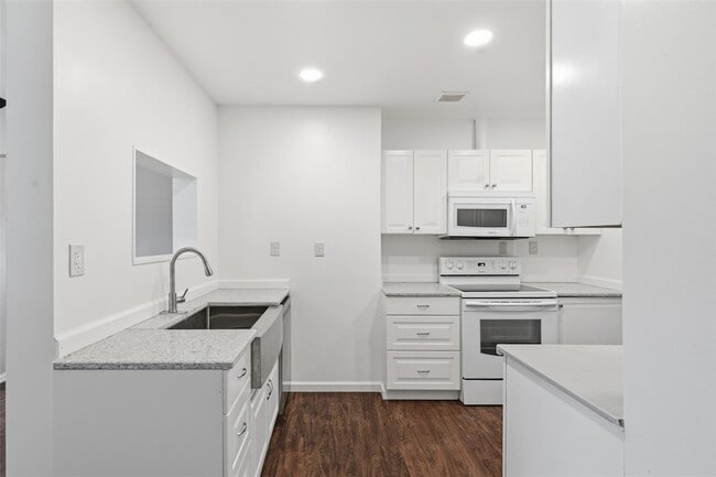 Building Photo - 7606 Williamson Creek Drive