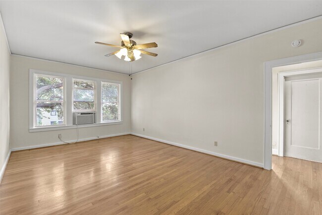 Building Photo - 436 Westmoreland St