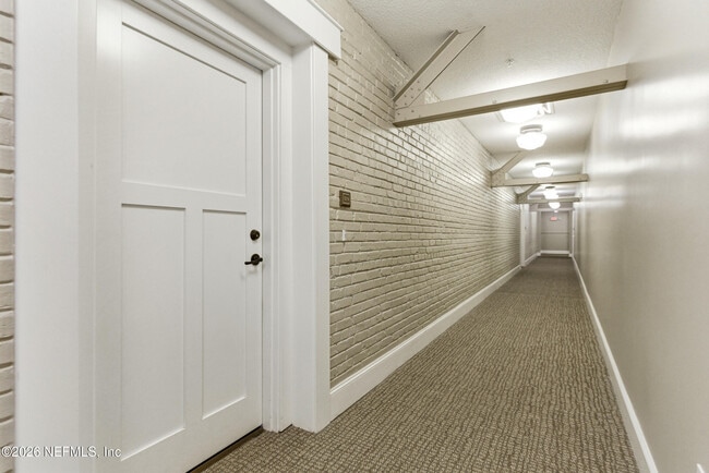 Building Photo - 2525 College St