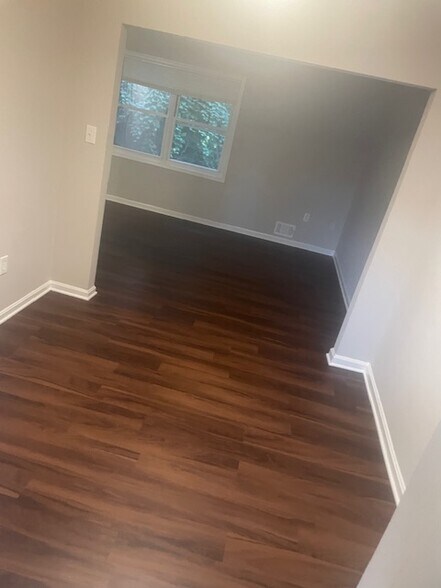 Dining Room - 36 Bristol Ct