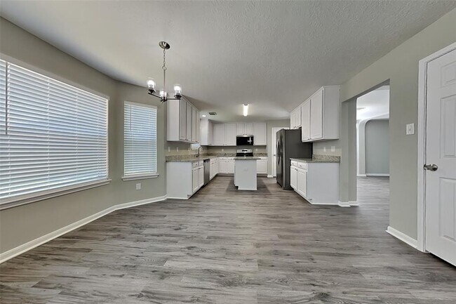 Building Photo - 3314 La Mer Ln