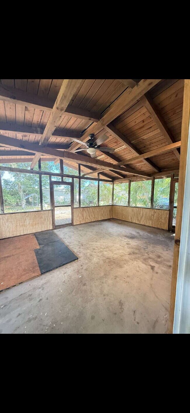 Building Photo - 19 Eglin St