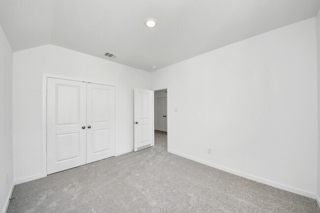 Building Photo - 2205 Via Cami Ln