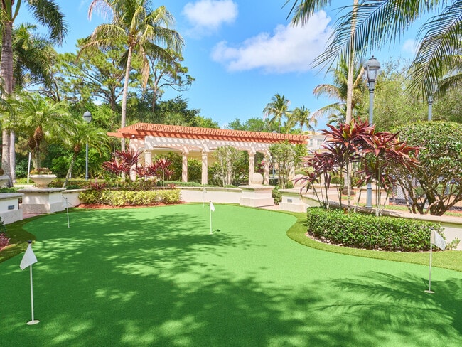 Building Photo - 9112 Myrtlewood Cir W