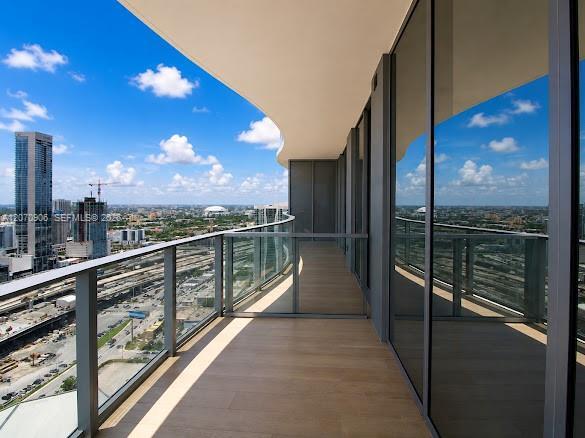 Building Photo - 1400 Biscayne Blvd