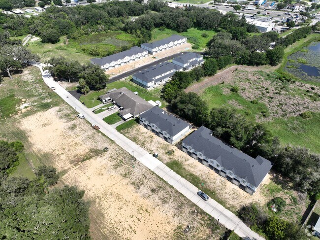 Aerial Photo - Elio at Lake Lena