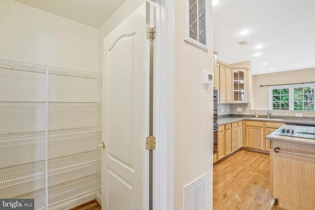 Building Photo - 9980 Cyrandall Dr