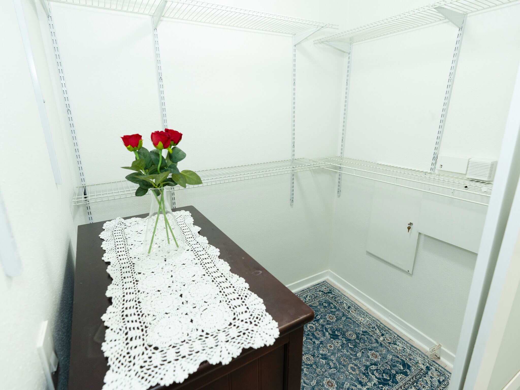 Building Photo - 88 King St