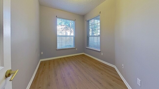 Building Photo - Renovated Condo in the heart of Mandarin