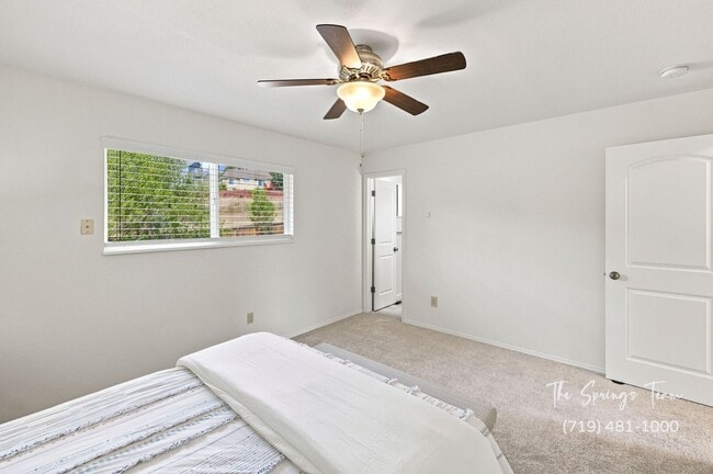 Building Photo - 1239 Suncrest Way