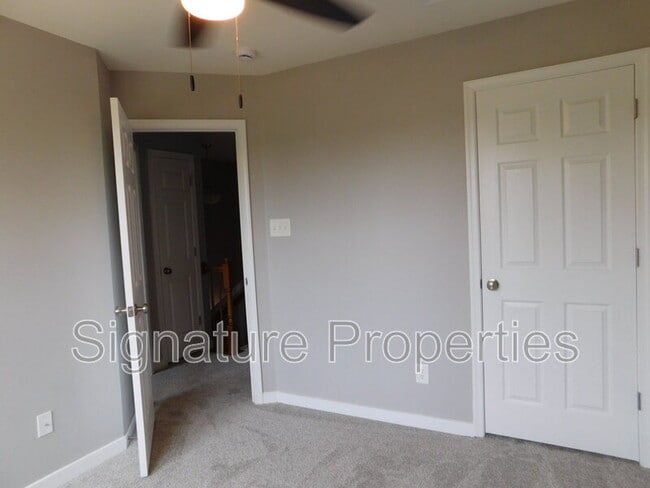 Building Photo - 8197 Belton Cir