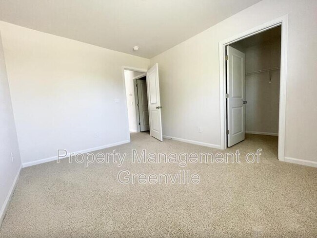 Building Photo - 1013 Bridlebrook Trail