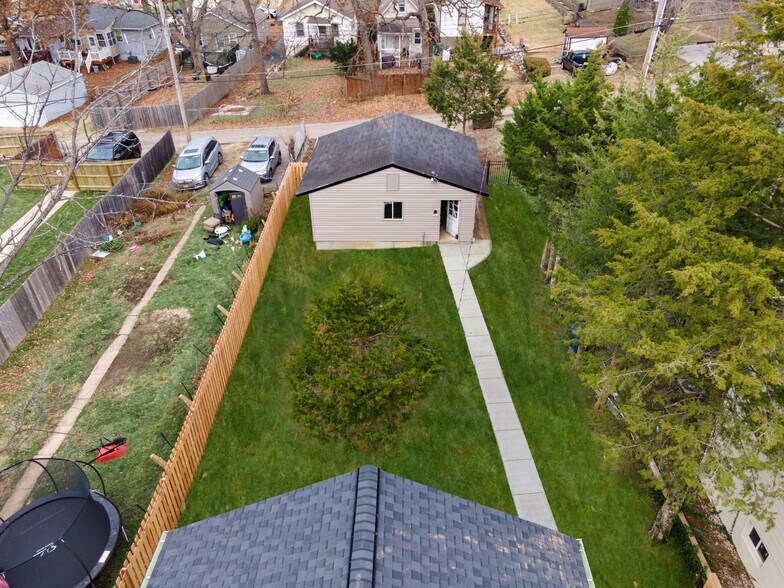 Building Photo - 6515 Nashville Ave