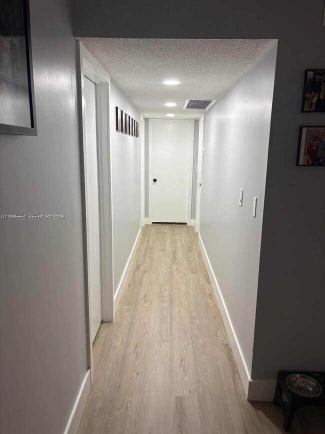 Building Photo - 6841 SW 147th Ave