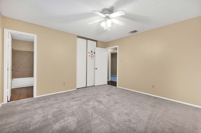Building Photo - 6427 Ridge Pl St