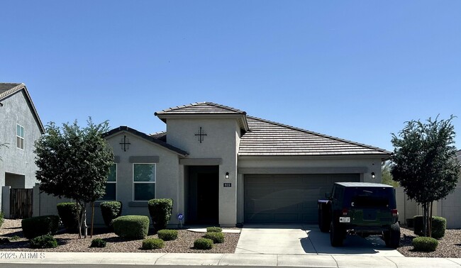 Primary Photo - 935 E Horro Rd