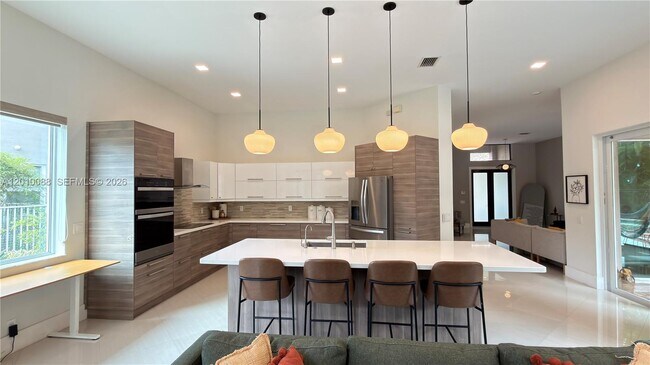 Building Photo - 3829 Heron Ridge Ln