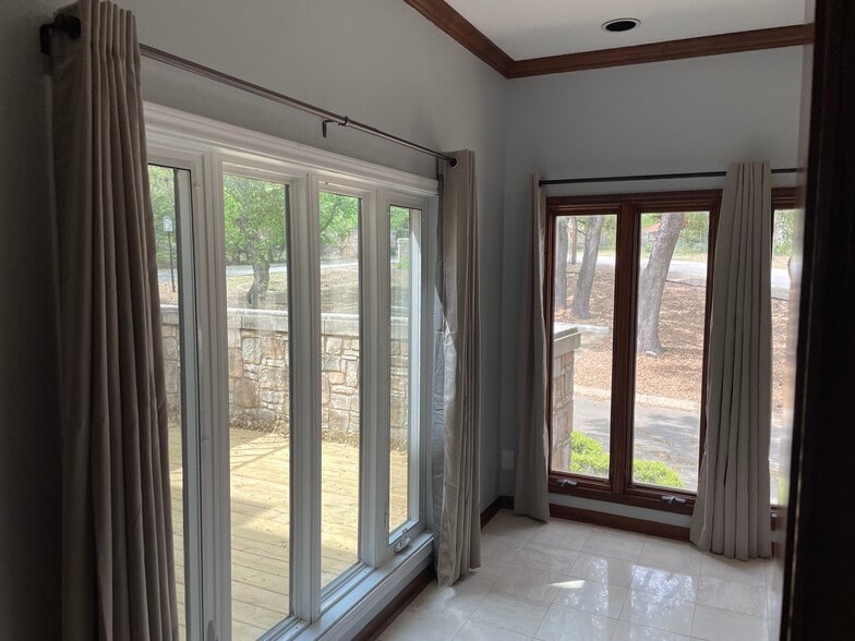 Building Photo - 8000 Donore Pl