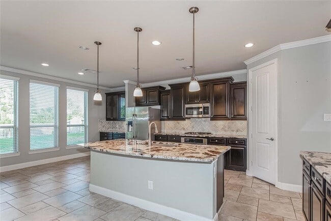 Building Photo - 17938 Fernwood Bend Dr