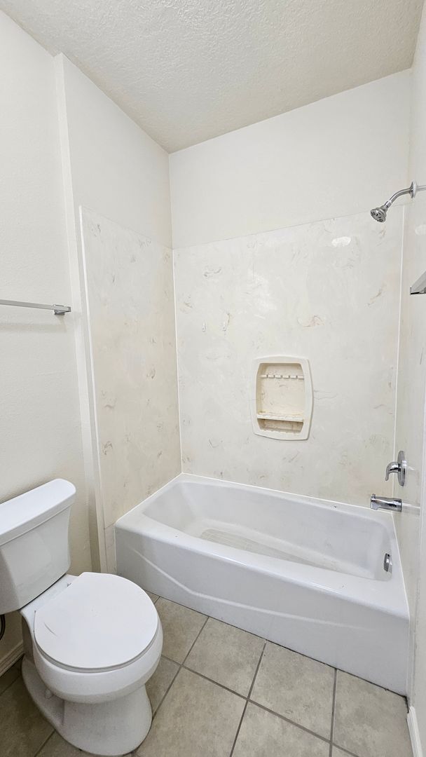 Building Photo - 5401 Marble Ave