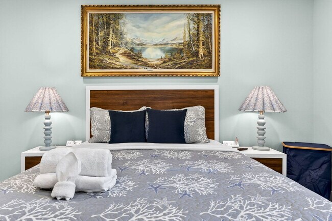 Building Photo - 1412 Gladys Cir