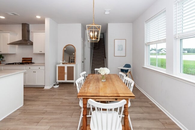 Building Photo - 6976 Pumpkinseed Dr