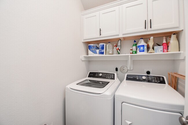 Building Photo - 16635 Bristol Steel Ln