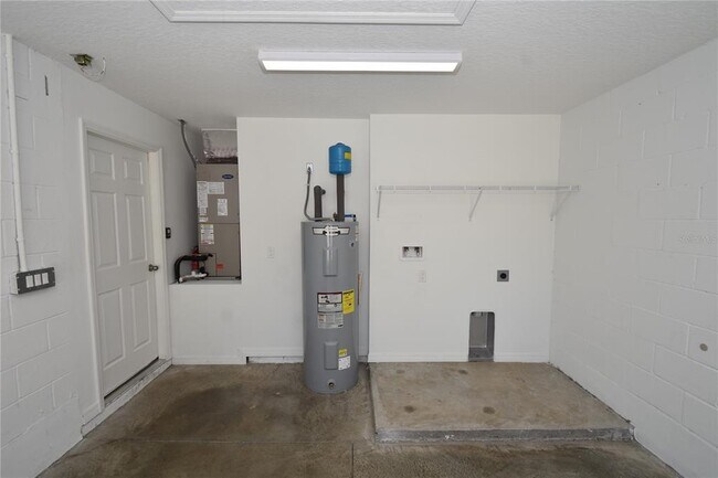 Building Photo - 30 Slumber Path
