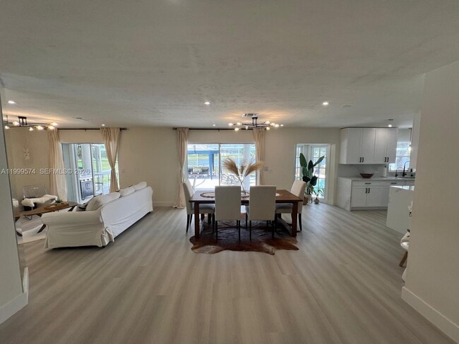 Building Photo - 503 Jackson Ave