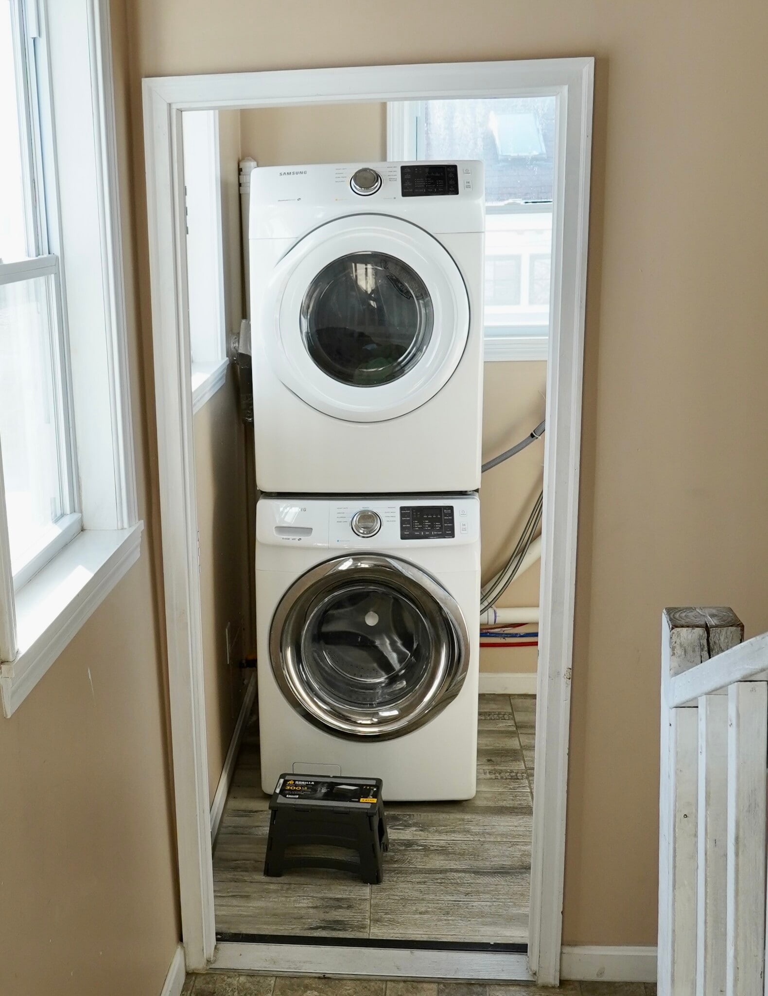 Building Photo - 14 School St