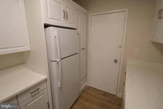 Building Photo - 7505 Democracy Blvd