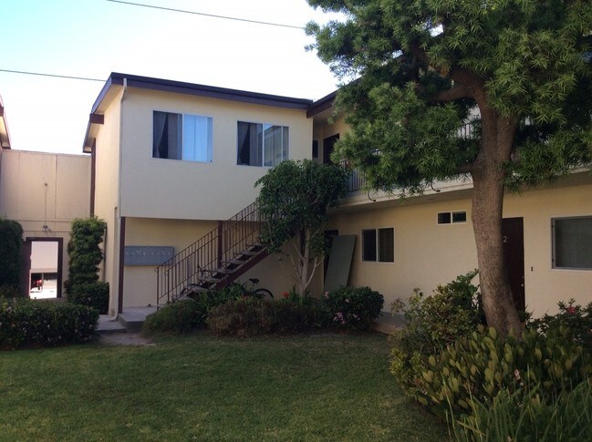 Building Photo - Sea Breeze Apartments