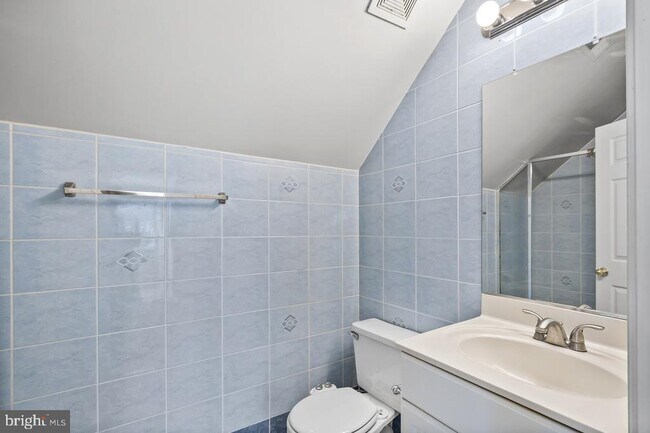 Building Photo - 8330 Westchester Dr