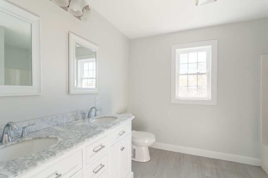 Building Photo - 74 Upland Street