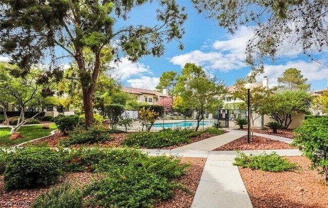 Building Photo - 1333 Cinder Rock Dr