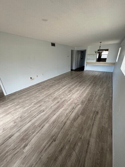 Building Photo - 205 Palmetto Ave