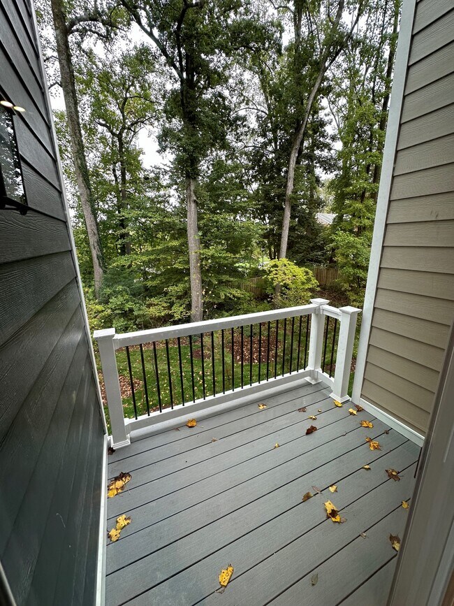 Building Photo - 1104 Thomas Trl