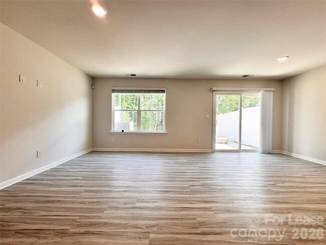 Building Photo - 6131 Faron Wy