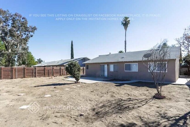 Building Photo - 24650 Myrna St