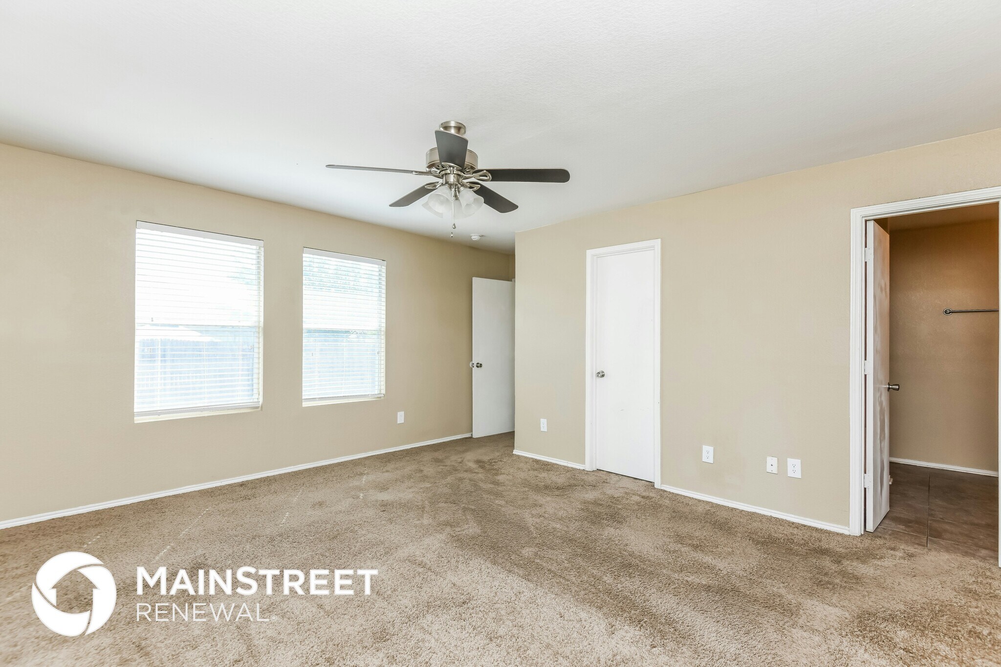 Building Photo - 4913 Water Ridge Ln