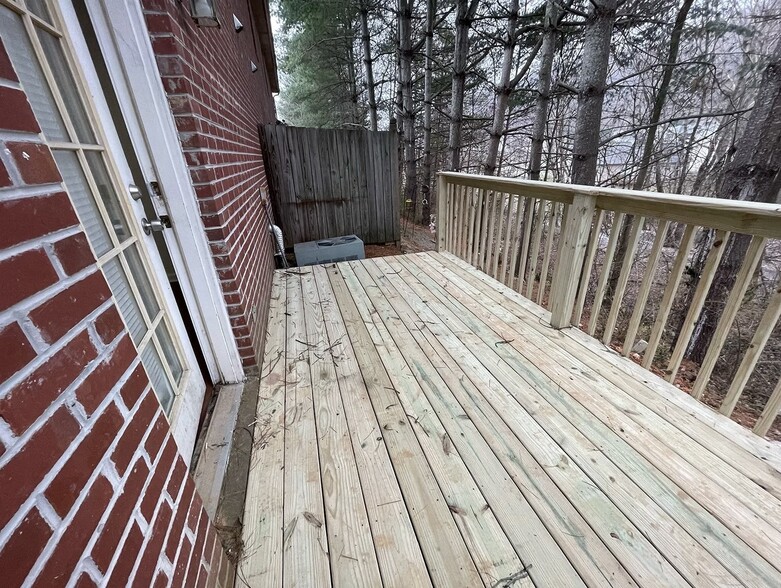 Building Photo - 2943 Colt Dr