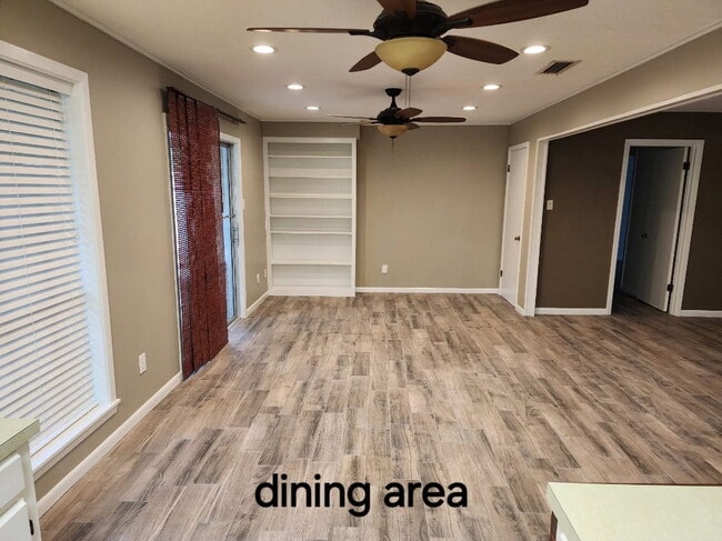 Building Photo - 3104 Bienville Ave