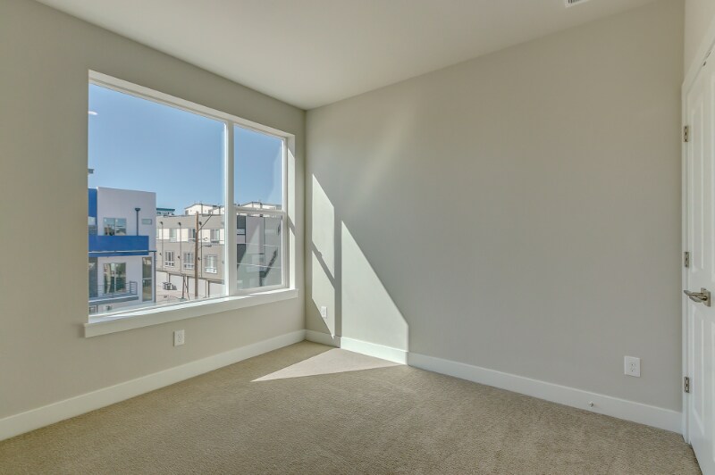 Building Photo - 1908 Hooker St