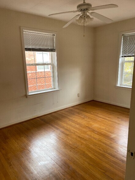 Building Photo - 41 Brighton Way