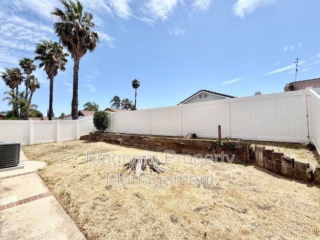 Building Photo - 29677 Woodlands Ave