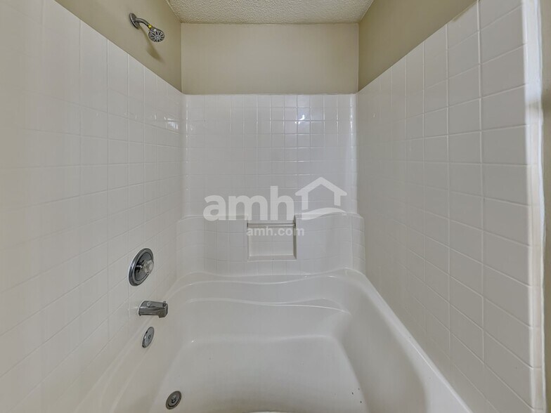 Building Photo - 3134 Marcony Way