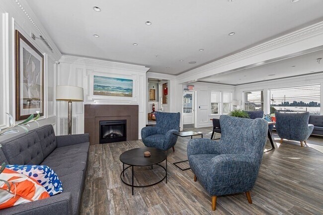 Building Photo - 600 Shirley St