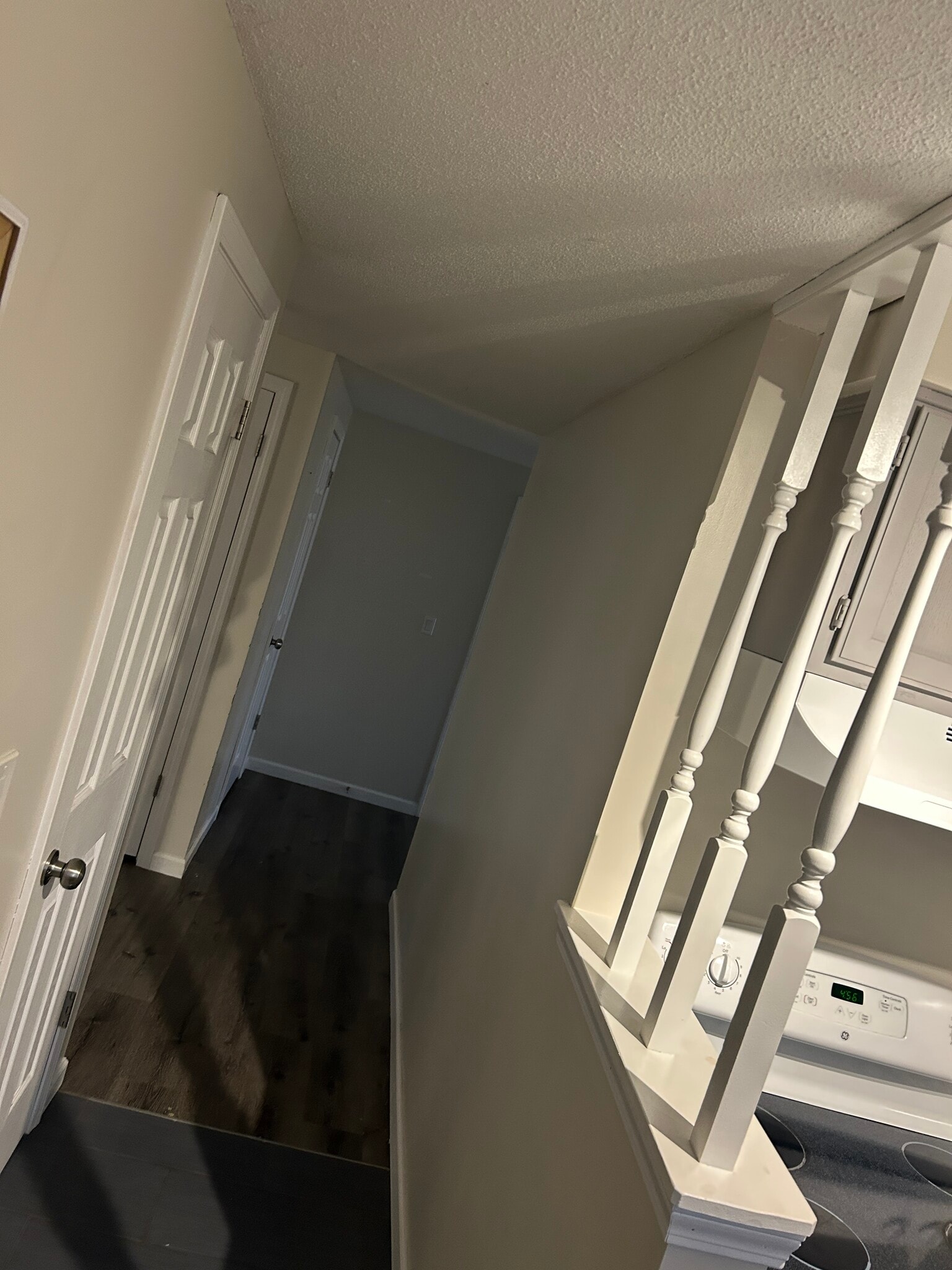 Building Photo - 2708 Alder Creek Dr S